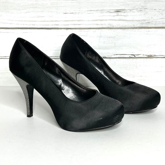 Unlisted Flawless Platform Heels Black Silver Shoe Size 10 - Picture 1 of 8